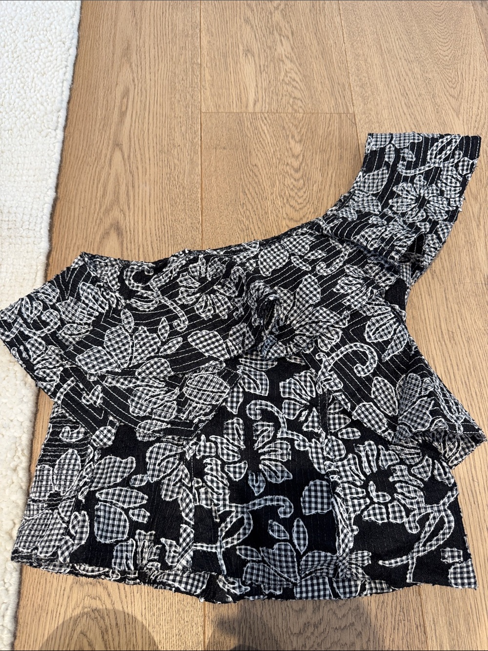Zara Black & White Floral One-Shoulder Top